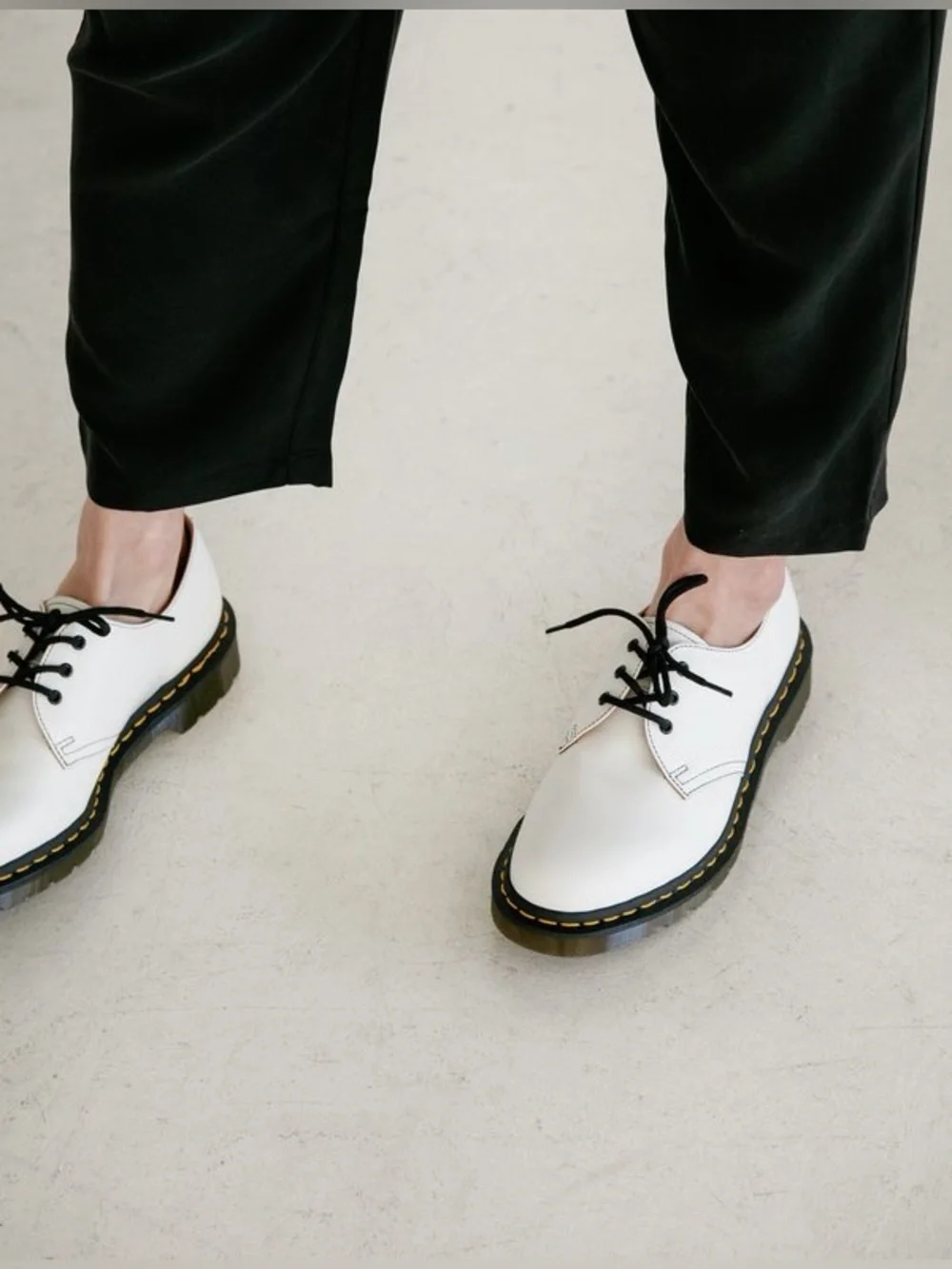 Doc Dr Martens SIZE 7 white 1461 leather Oxford shoes